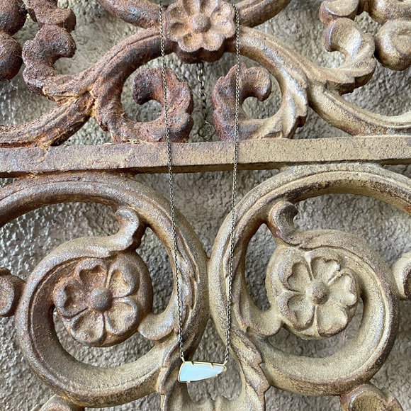 🌟SALE🌟 Kendra Scott Necklace - Picture 6 of 8